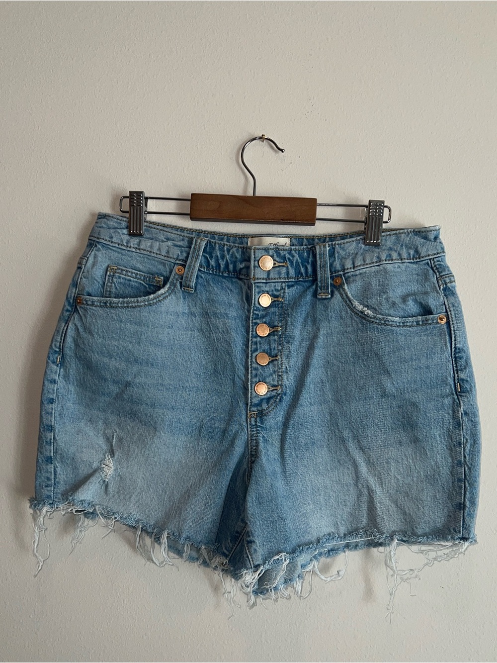 Universal Thread Denim Shorts Vintage Midi Button Fly Frayed Hem Light Wash 8/29